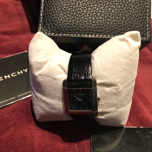 Watch - Picture 3 of 7